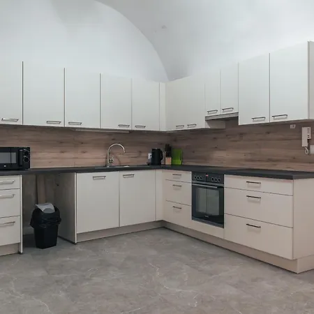 Gozzo Woods 아파트 크렘스안더다노