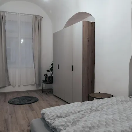 公寓 Gozzo Woods *